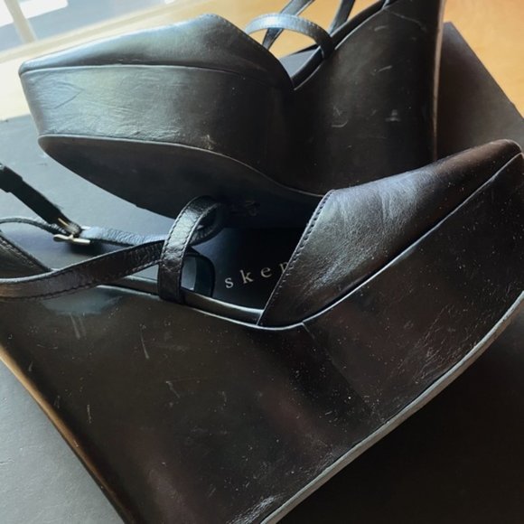 Theyskens' Theory leather pointed toe criss cross ankle strap platform wedge - Picture 10 of 11